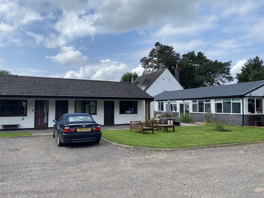 PinewoodLodge