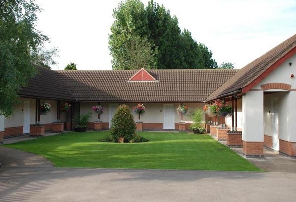 Broadlawns Guest House