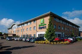 Express-by-Holiday-Inn